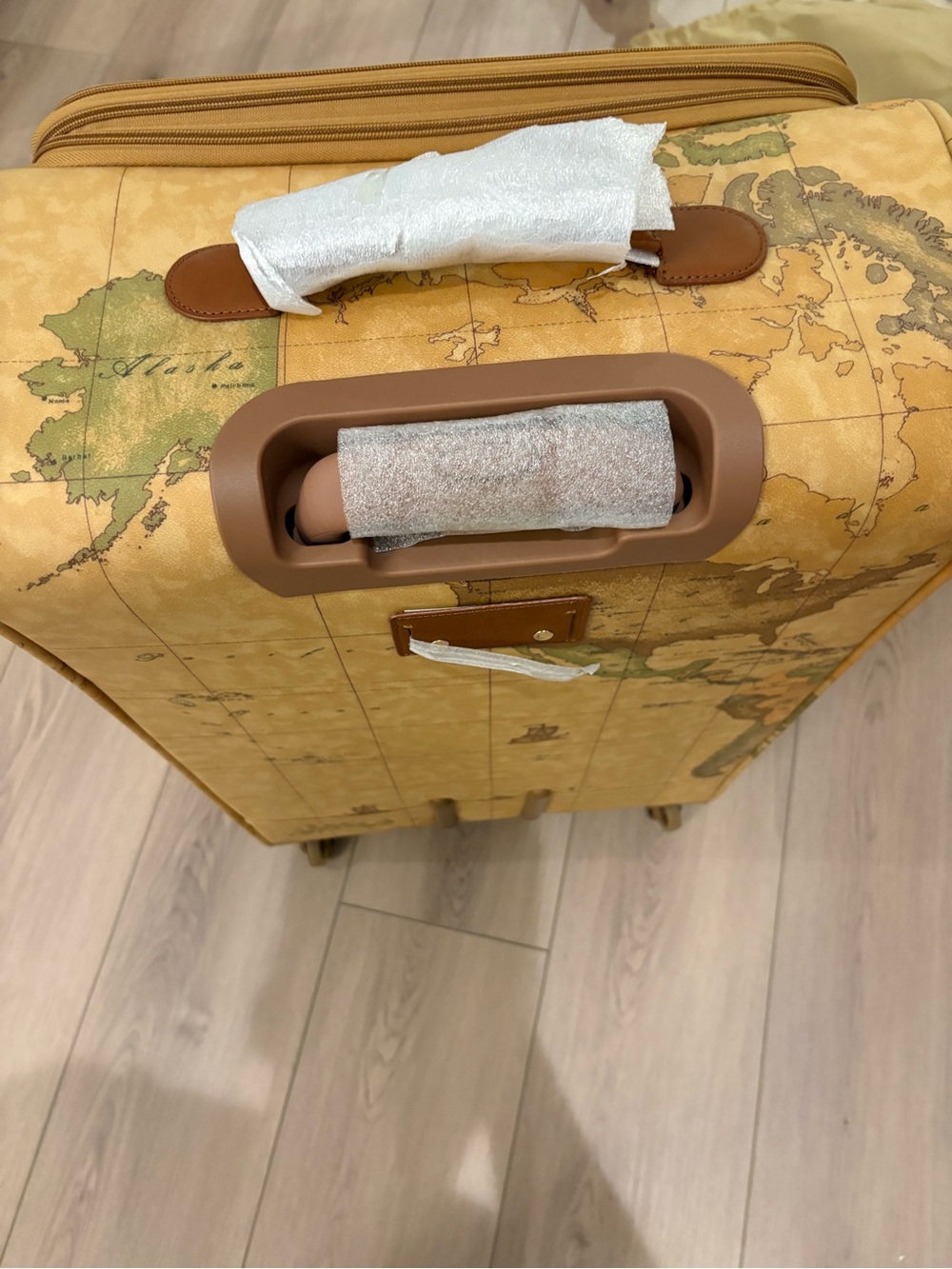 NWT Alviero Martini 1 Classe Geo Classic Large RARE Discontinued Suitcase - Picture 4 of 16